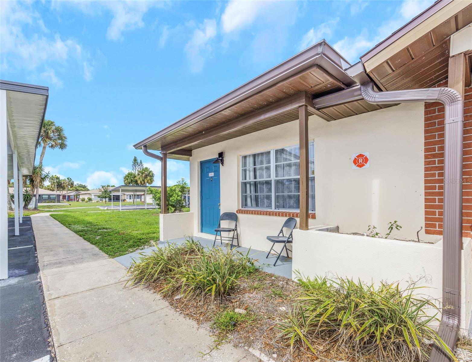 HILL CREST VILLAS - Residential
