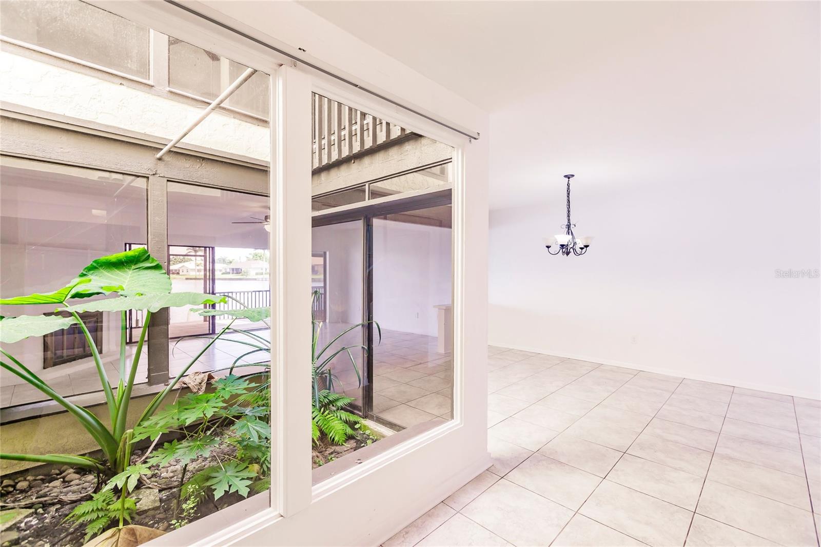 LAKE SUZY VILLAS - Residential