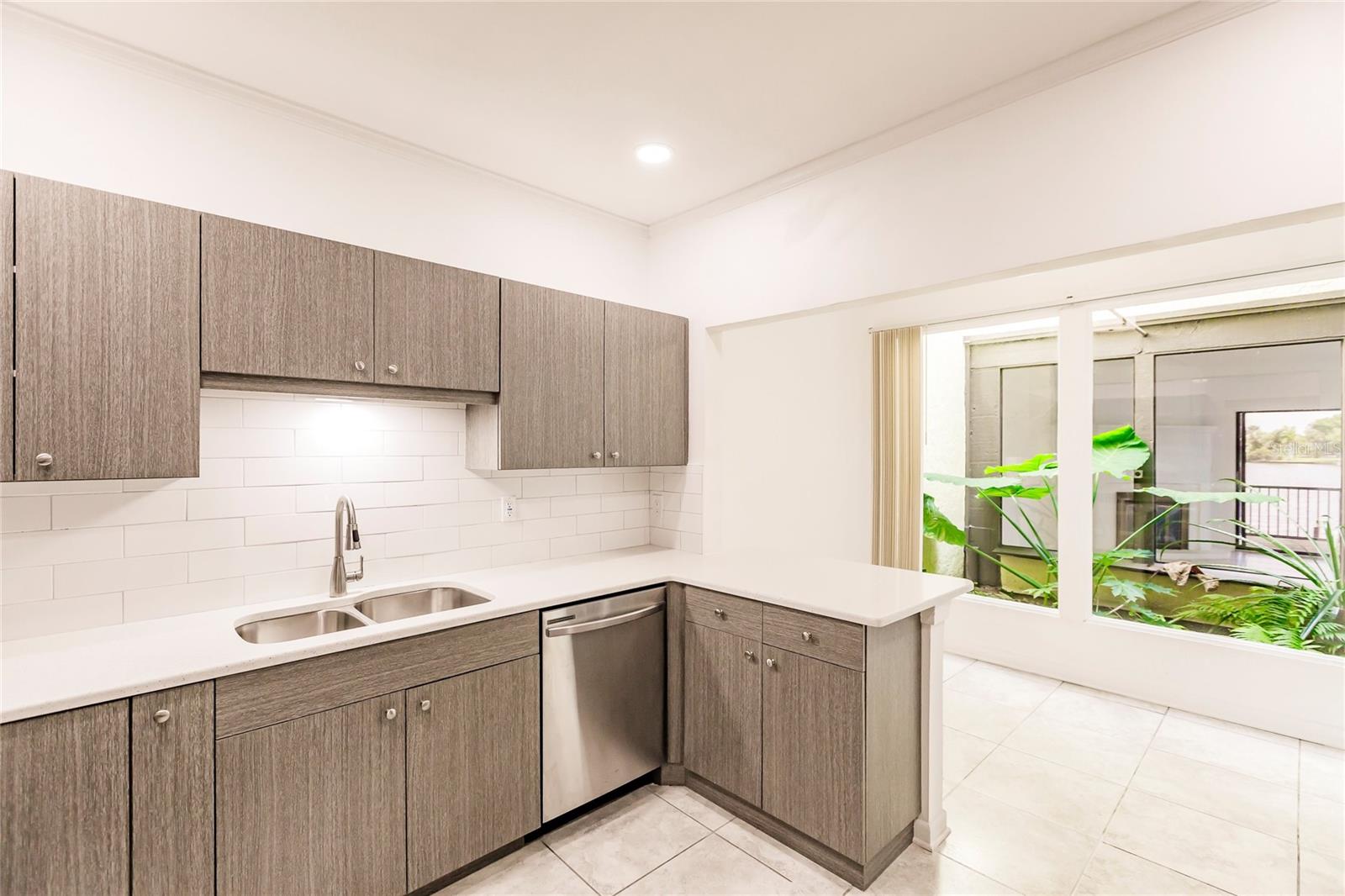 LAKE SUZY VILLAS - Residential