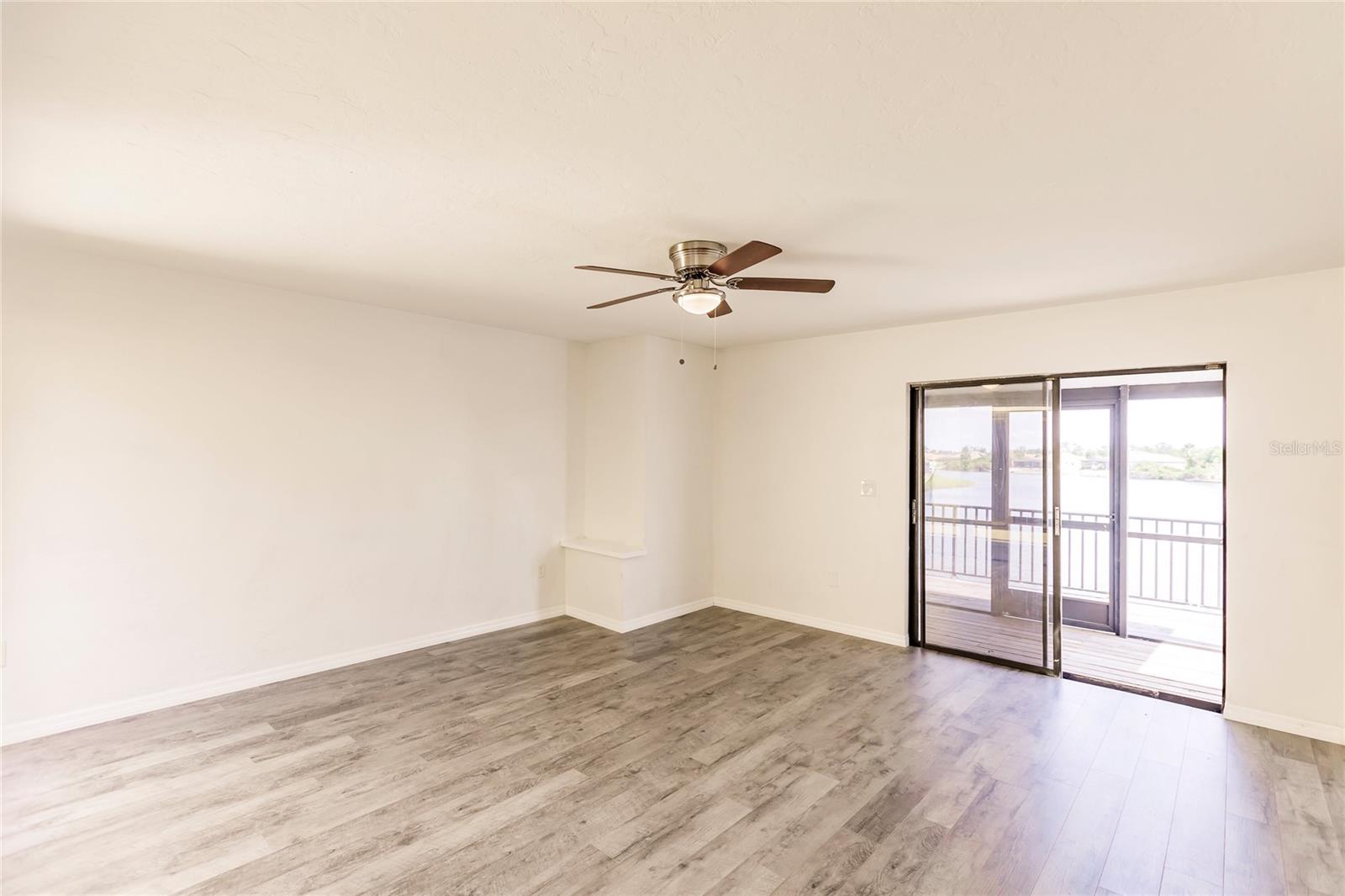 LAKE SUZY VILLAS - Residential