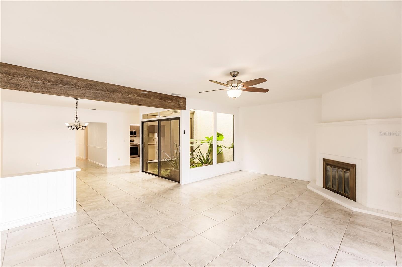 LAKE SUZY VILLAS - Residential