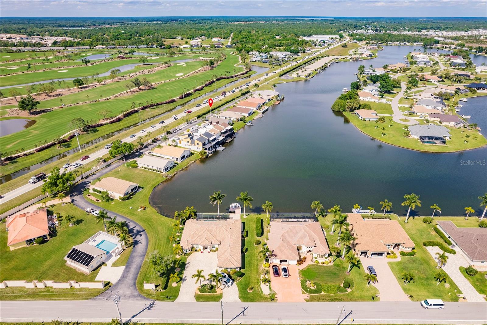 LAKE SUZY VILLAS - Residential