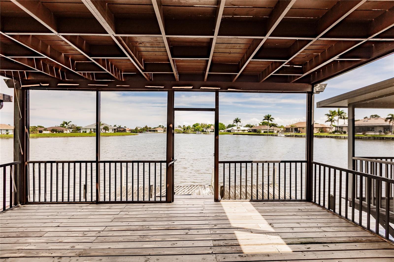 LAKE SUZY VILLAS - Residential