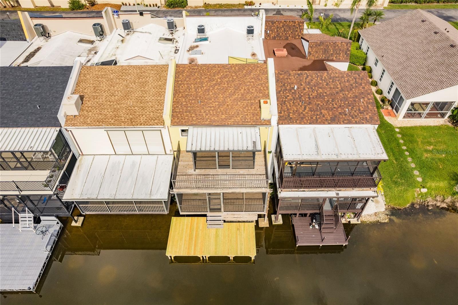 LAKE SUZY VILLAS - Residential