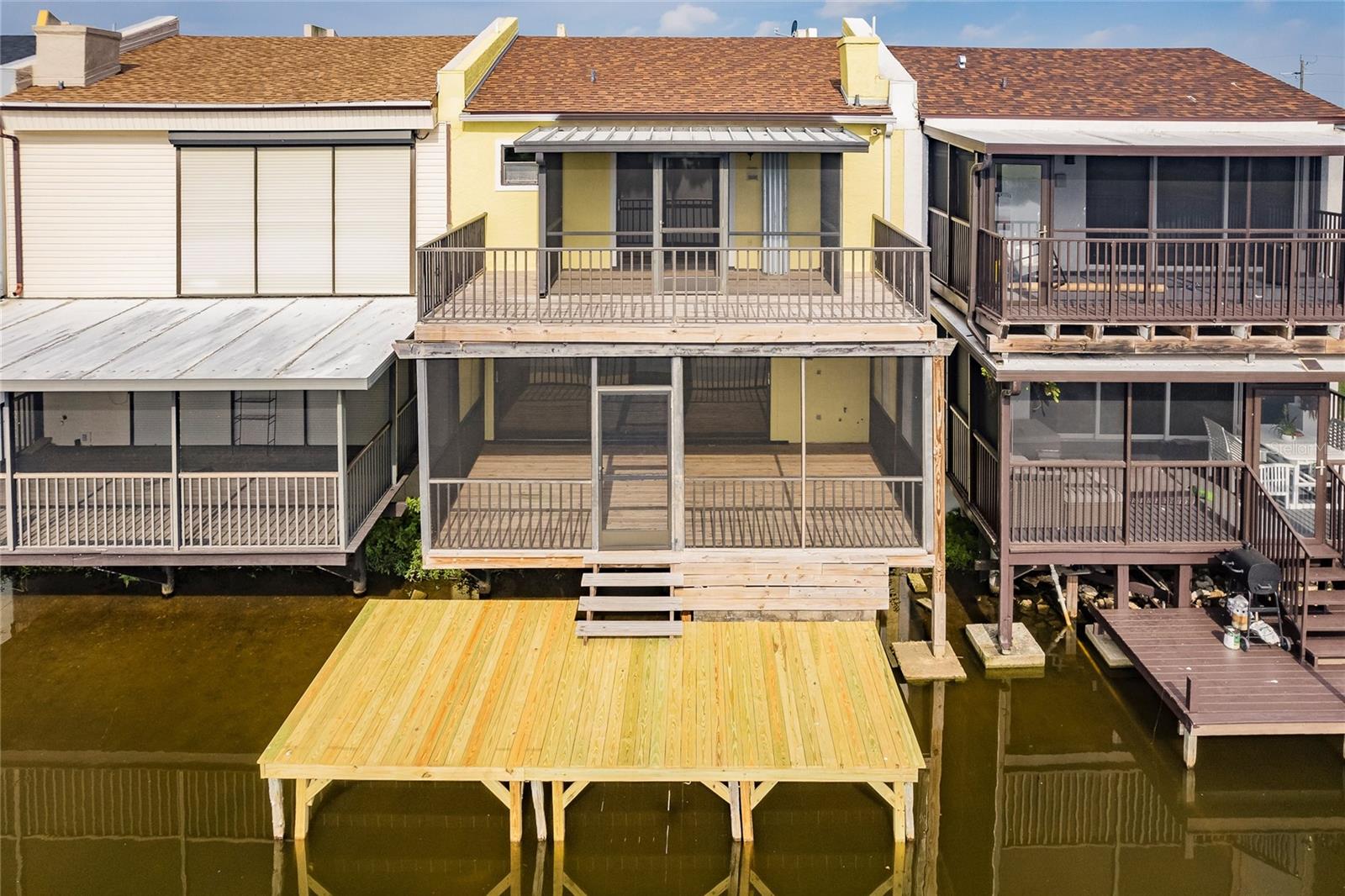 LAKE SUZY VILLAS - Residential