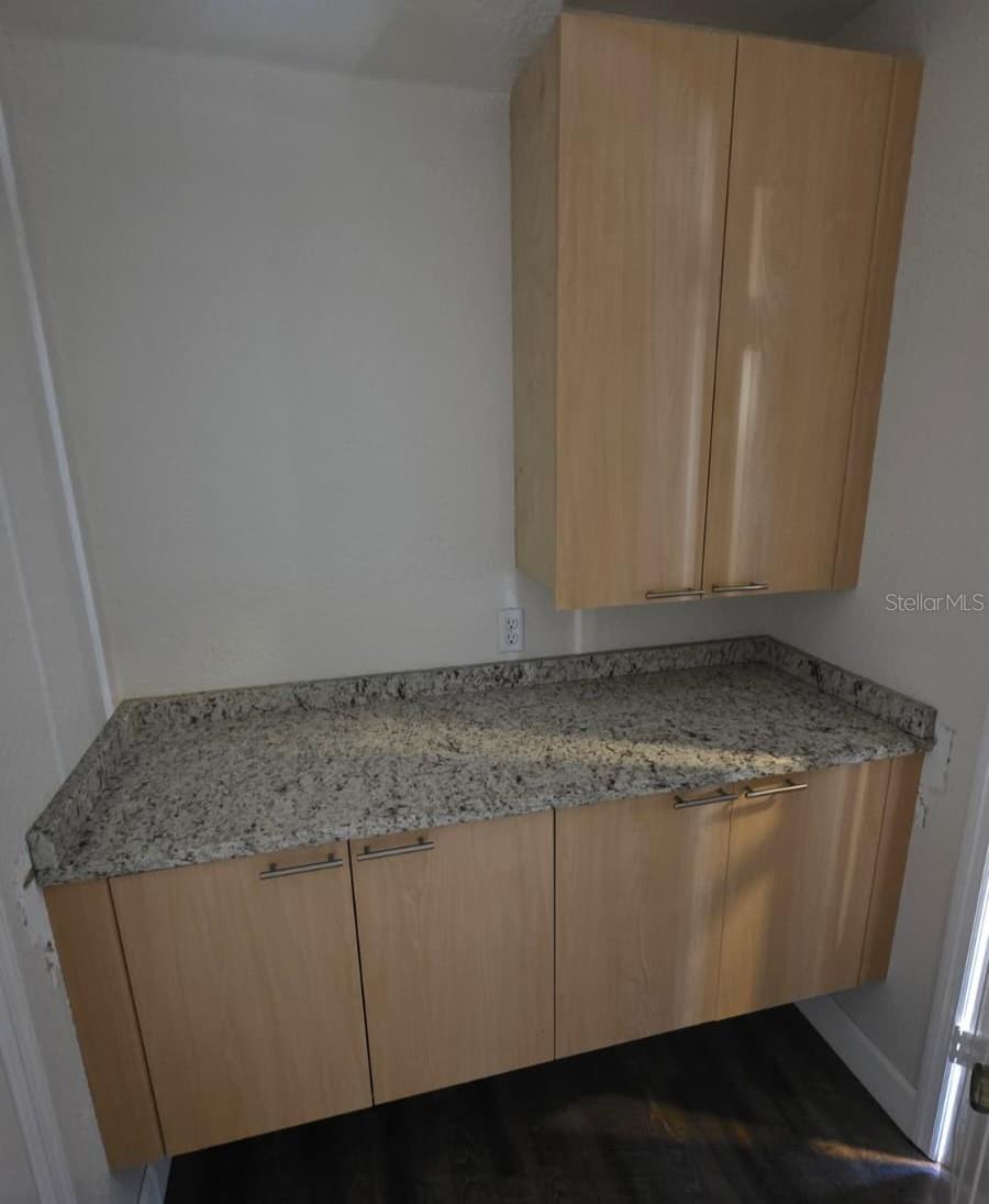 LAKES/WINDERMERE-PEACHTREE - Residential Lease