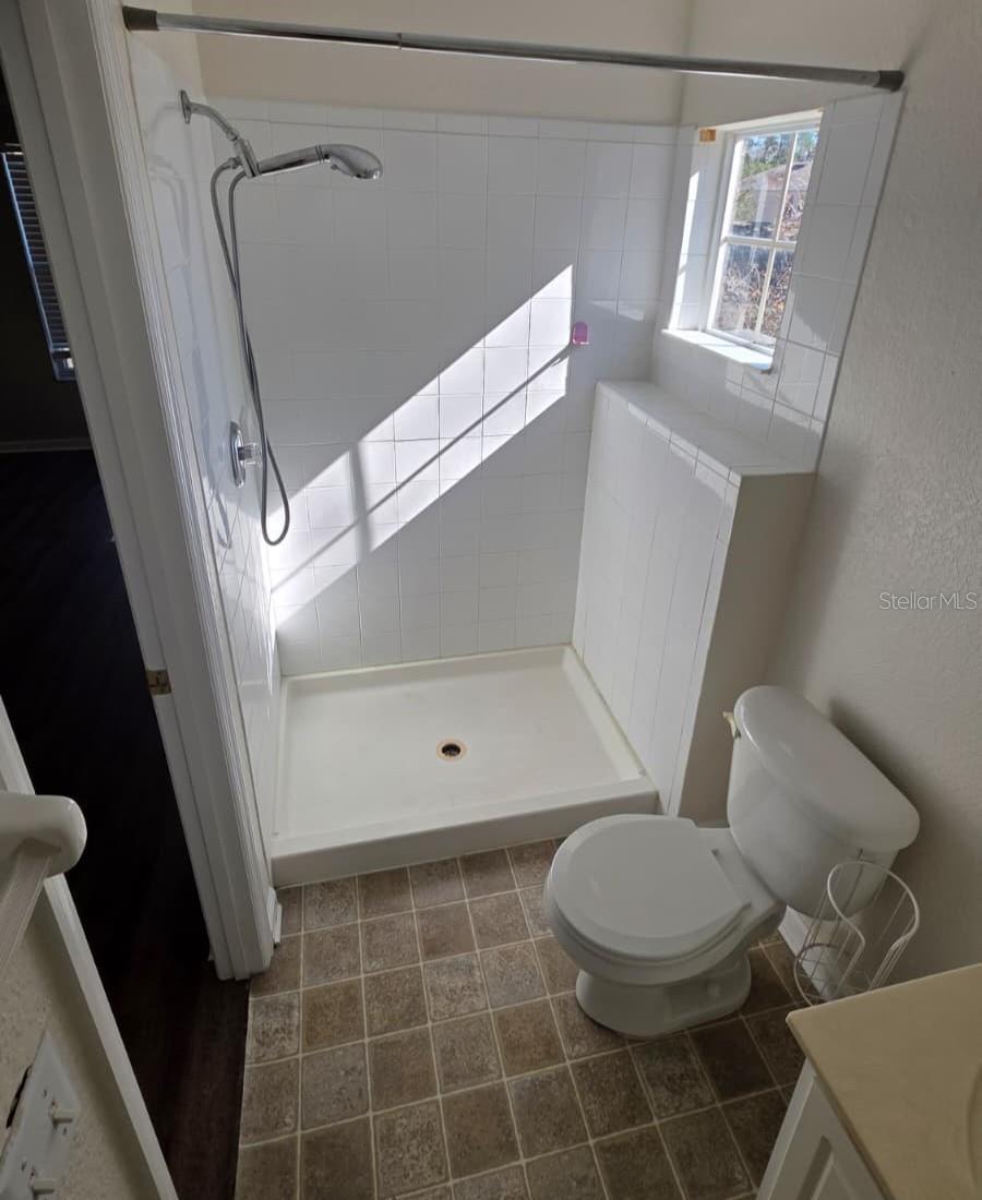 LAKES/WINDERMERE-PEACHTREE - Residential Lease