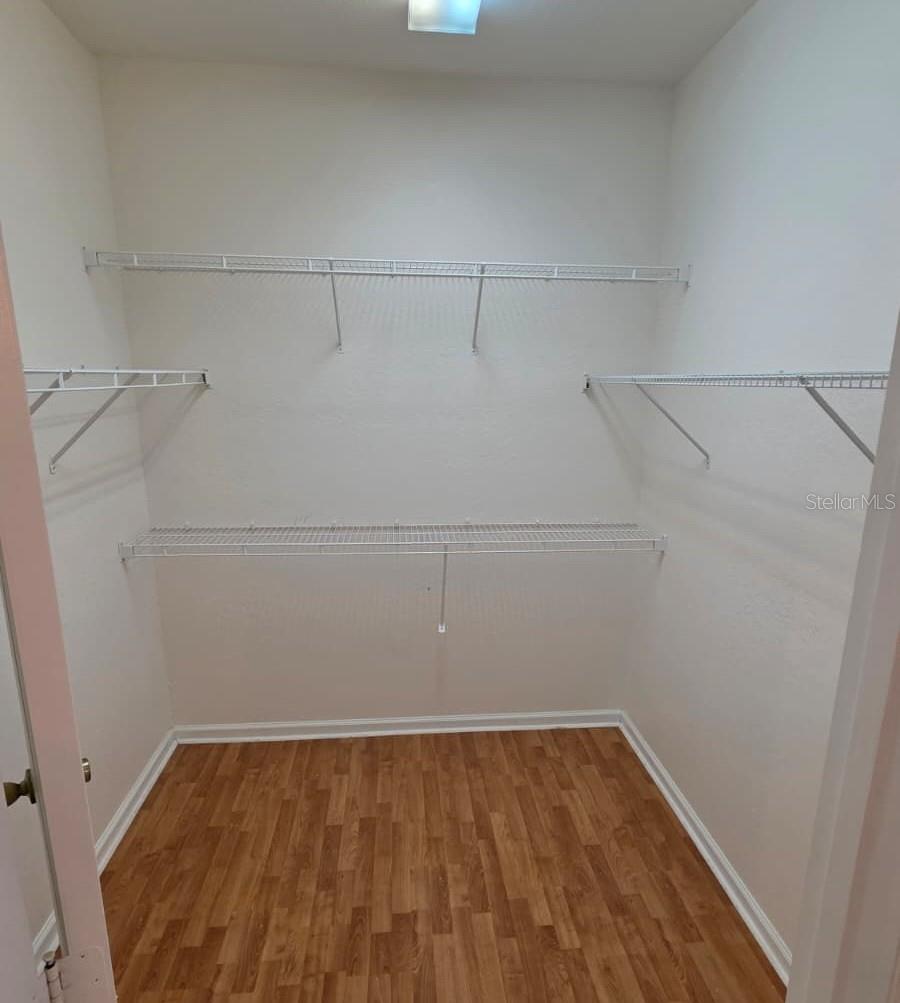 LAKES/WINDERMERE-PEACHTREE - Residential Lease