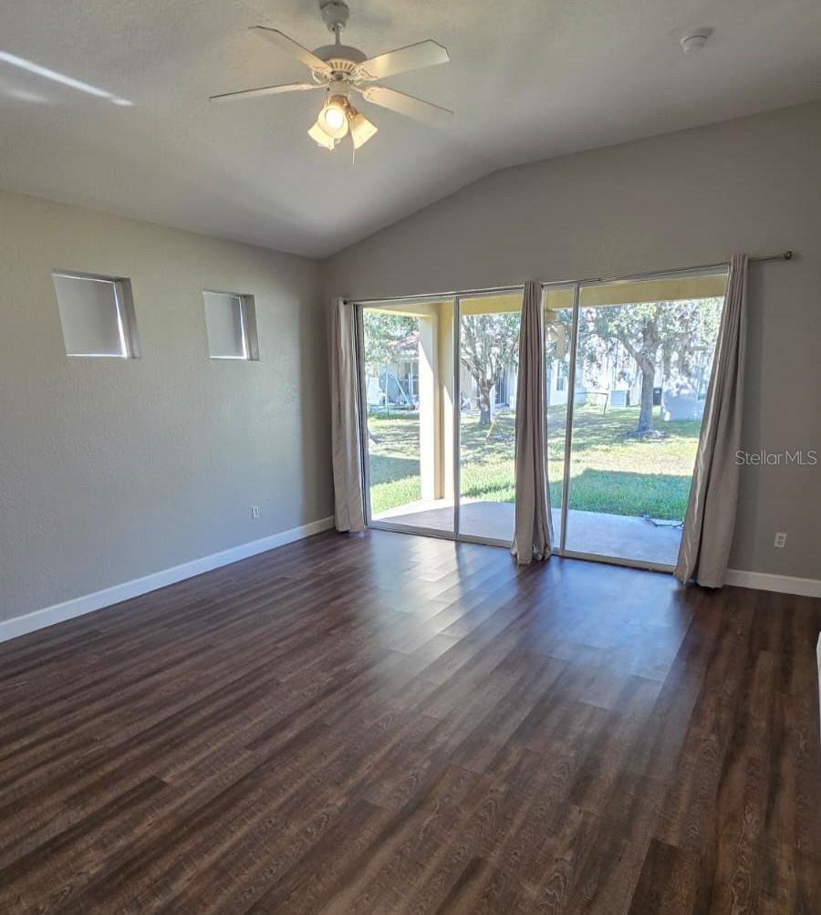 LAKES/WINDERMERE-PEACHTREE - Residential Lease