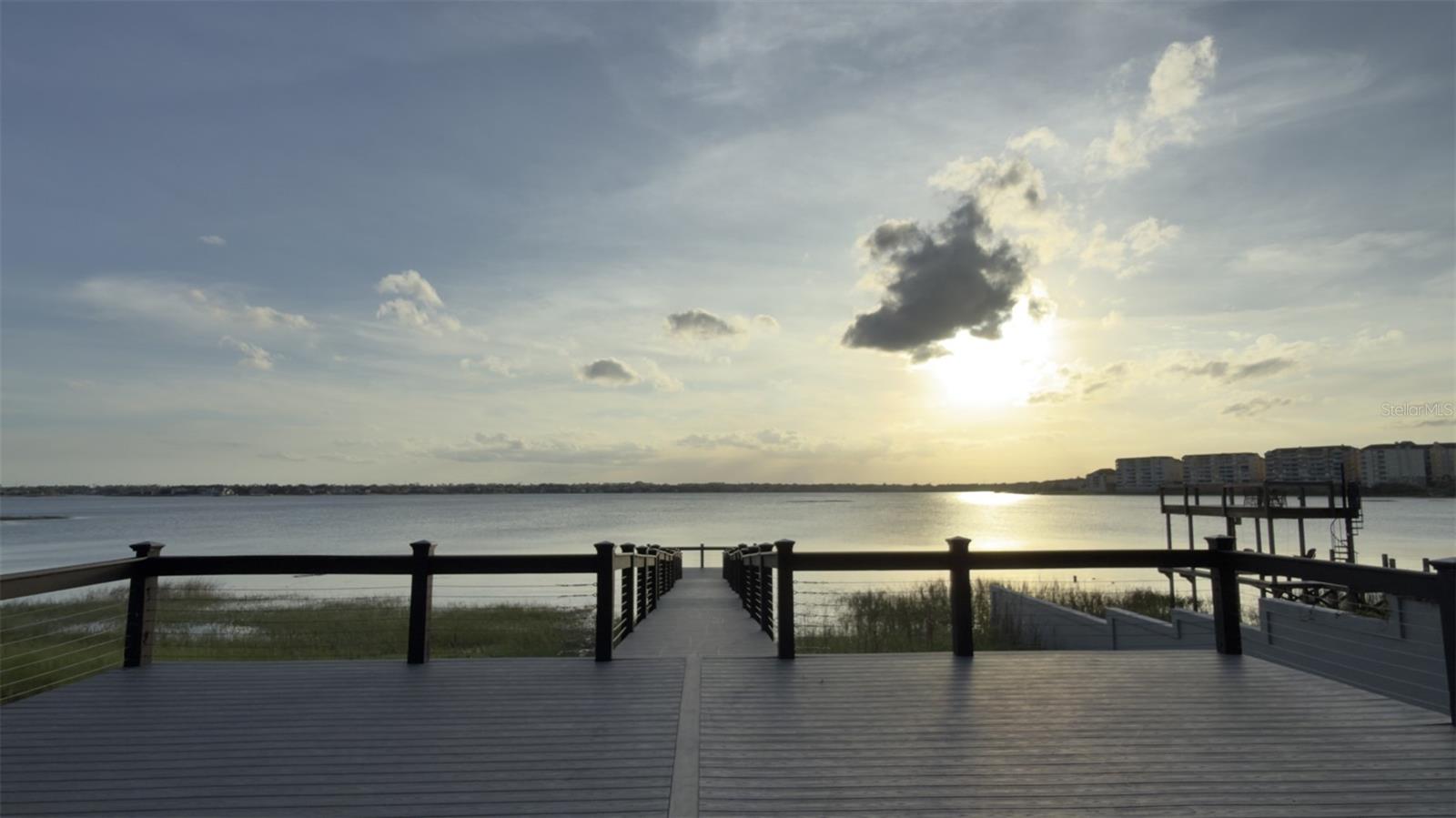 SAND LAKE PRIVATE RESIDENCES - Residential Lease