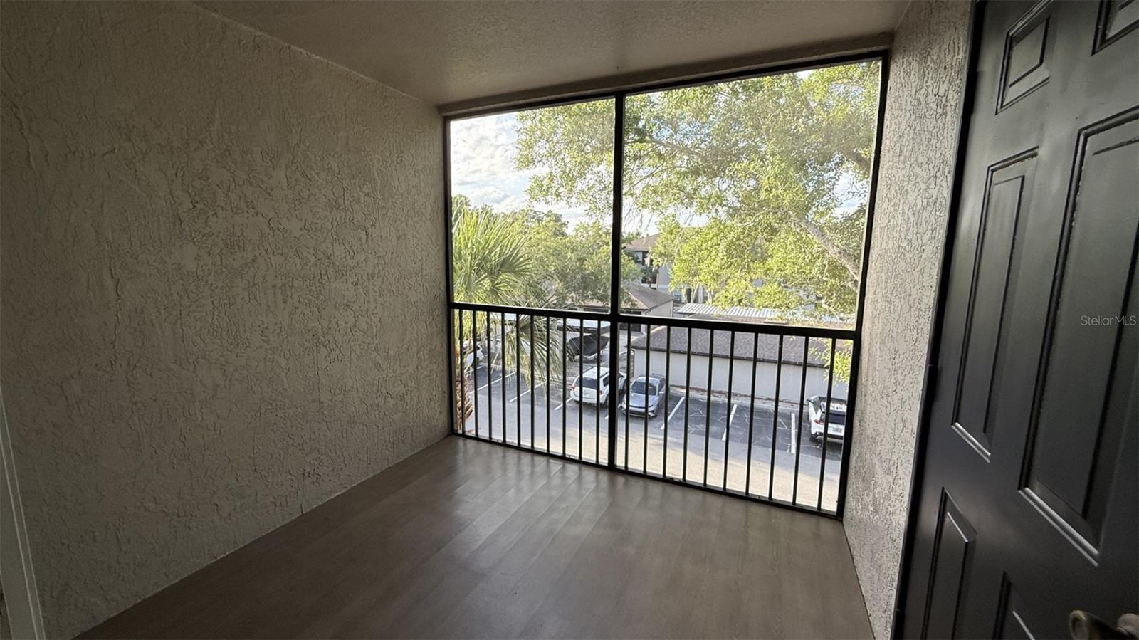 SAND LAKE PRIVATE RESIDENCES - Residential Lease