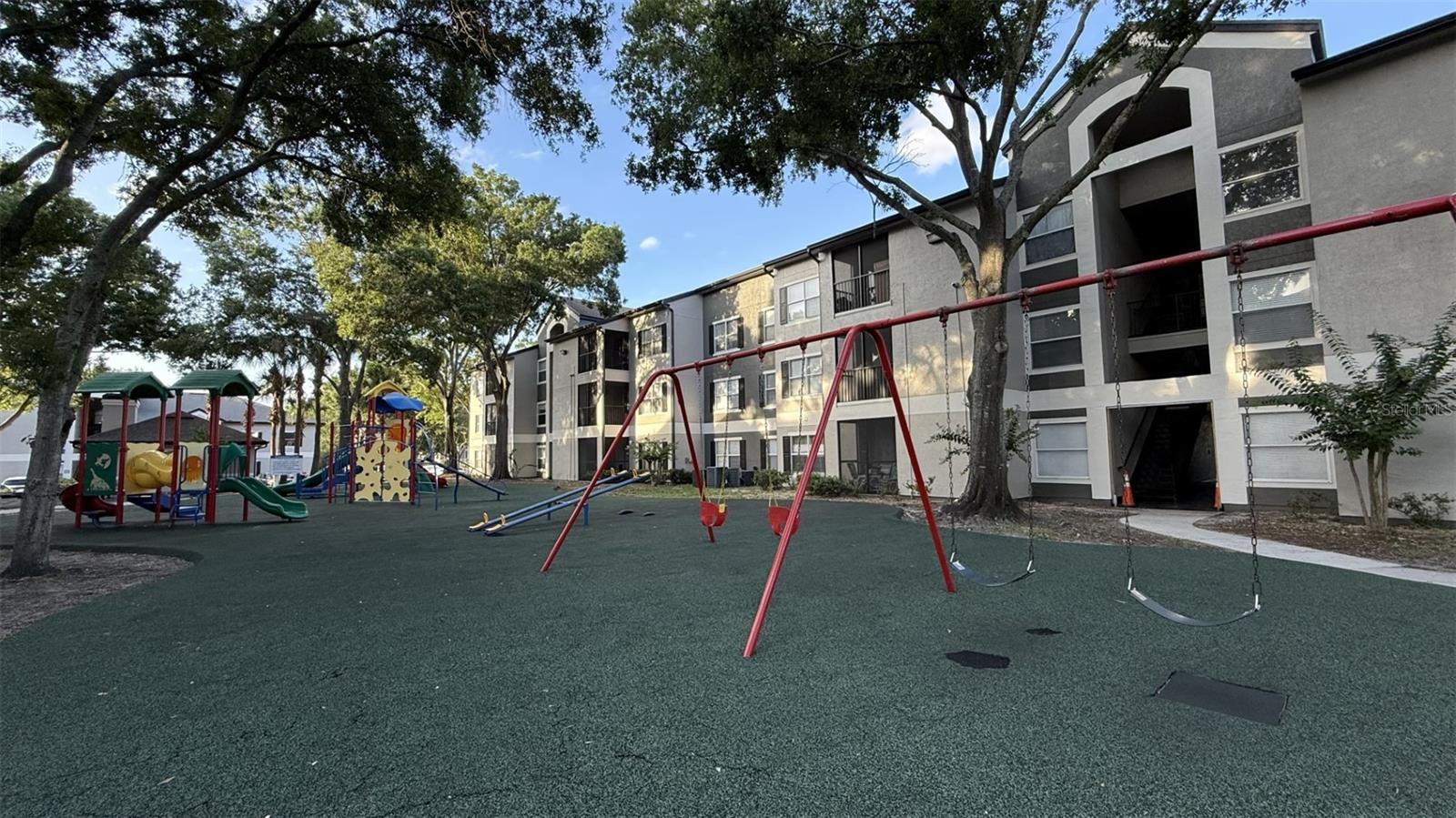 SAND LAKE PRIVATE RESIDENCES - Residential Lease