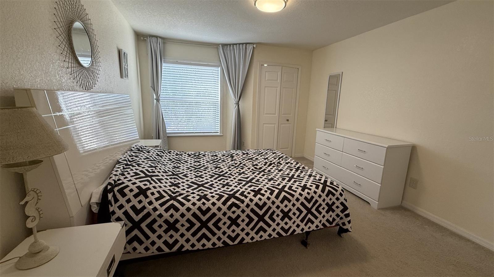SAND LAKE PRIVATE RESIDENCES - Residential Lease