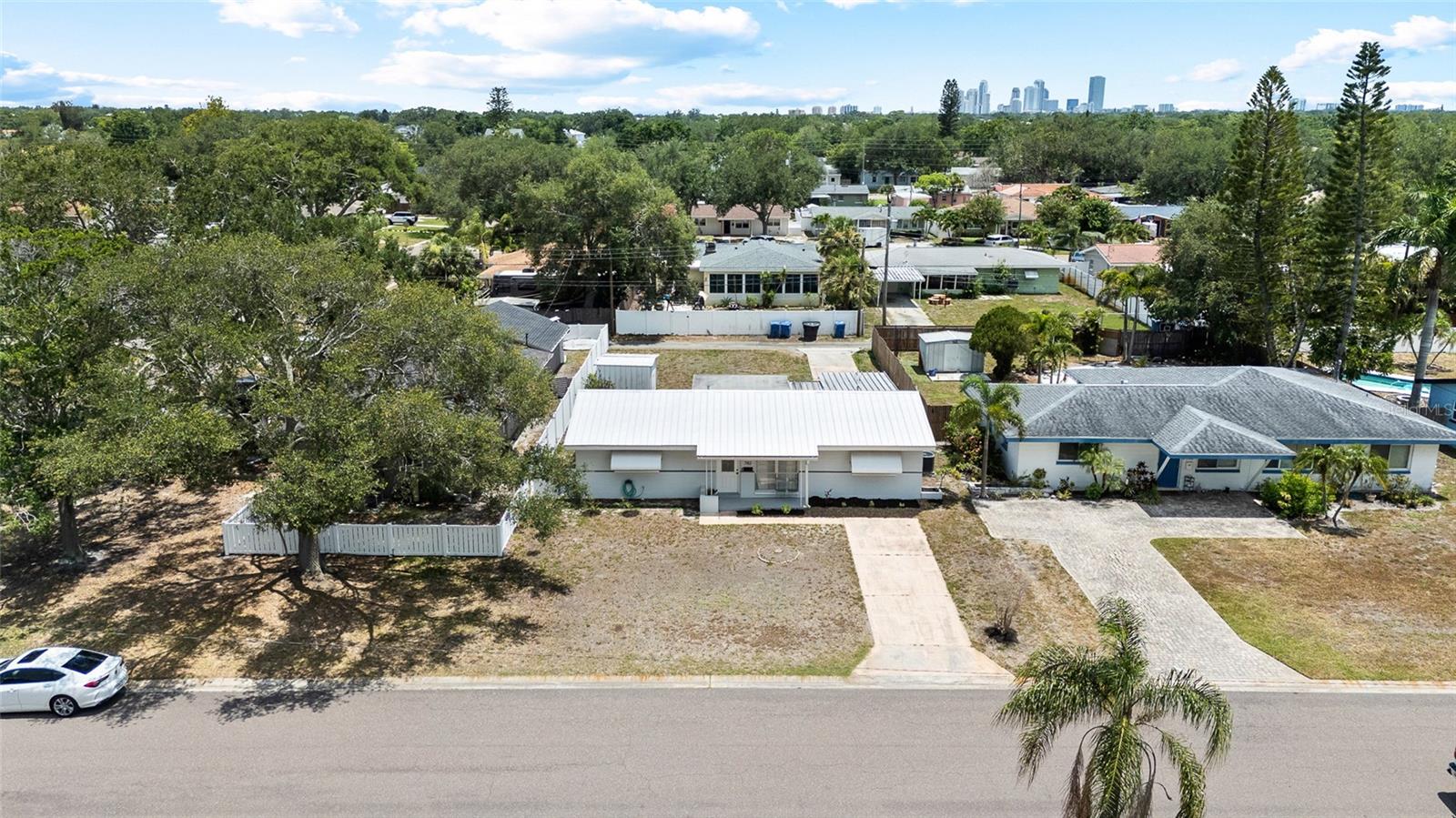 SNELL SHORES - Residential