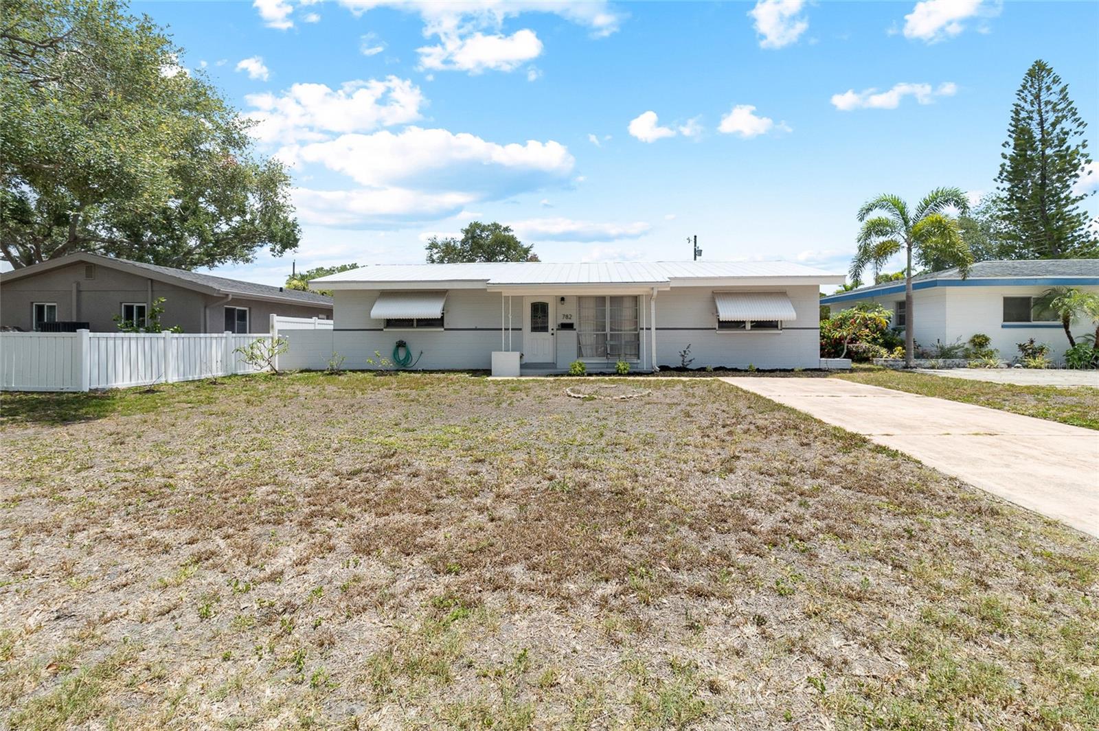 SNELL SHORES - Residential