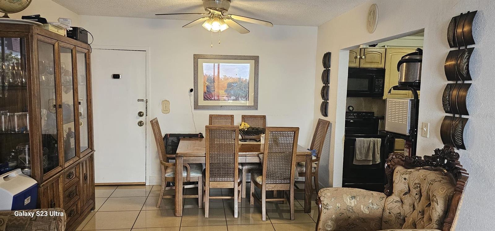 KING CREST CONDO - Residential