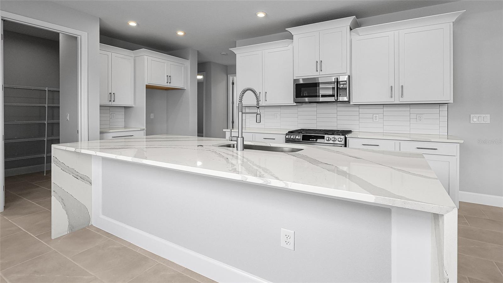 CRESSWIND AT LAKE HARRIS - Residential