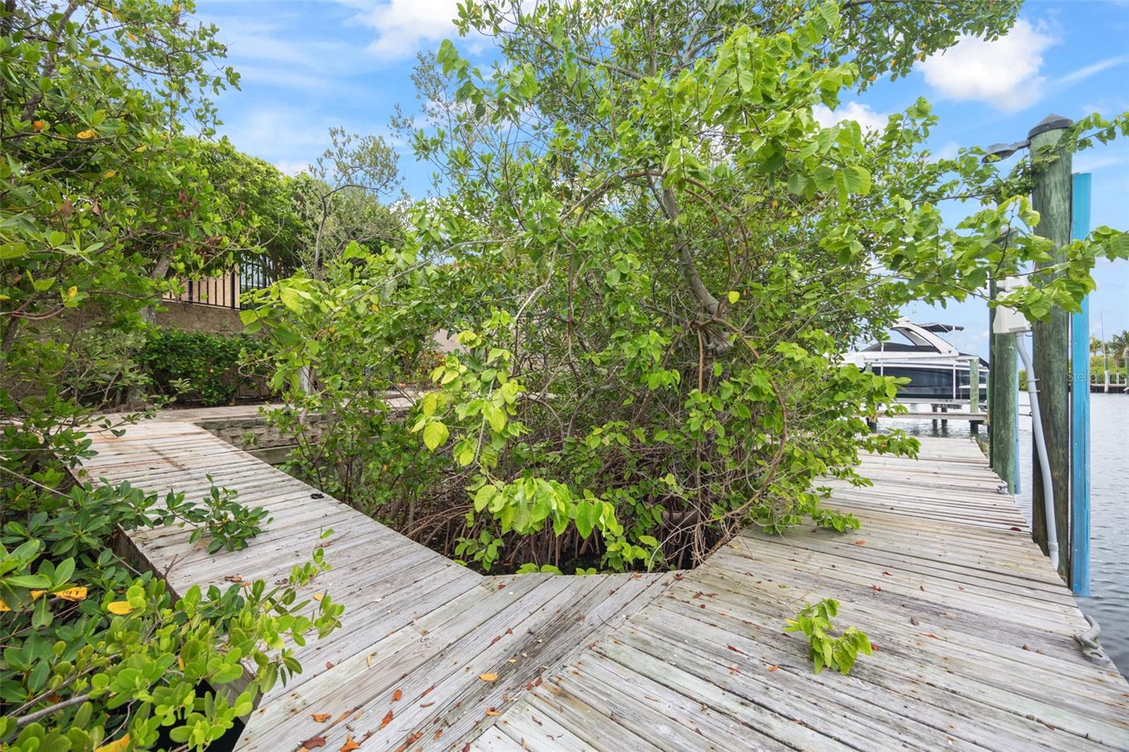 SYMPHONY ISLES UNIT TWO - Residential