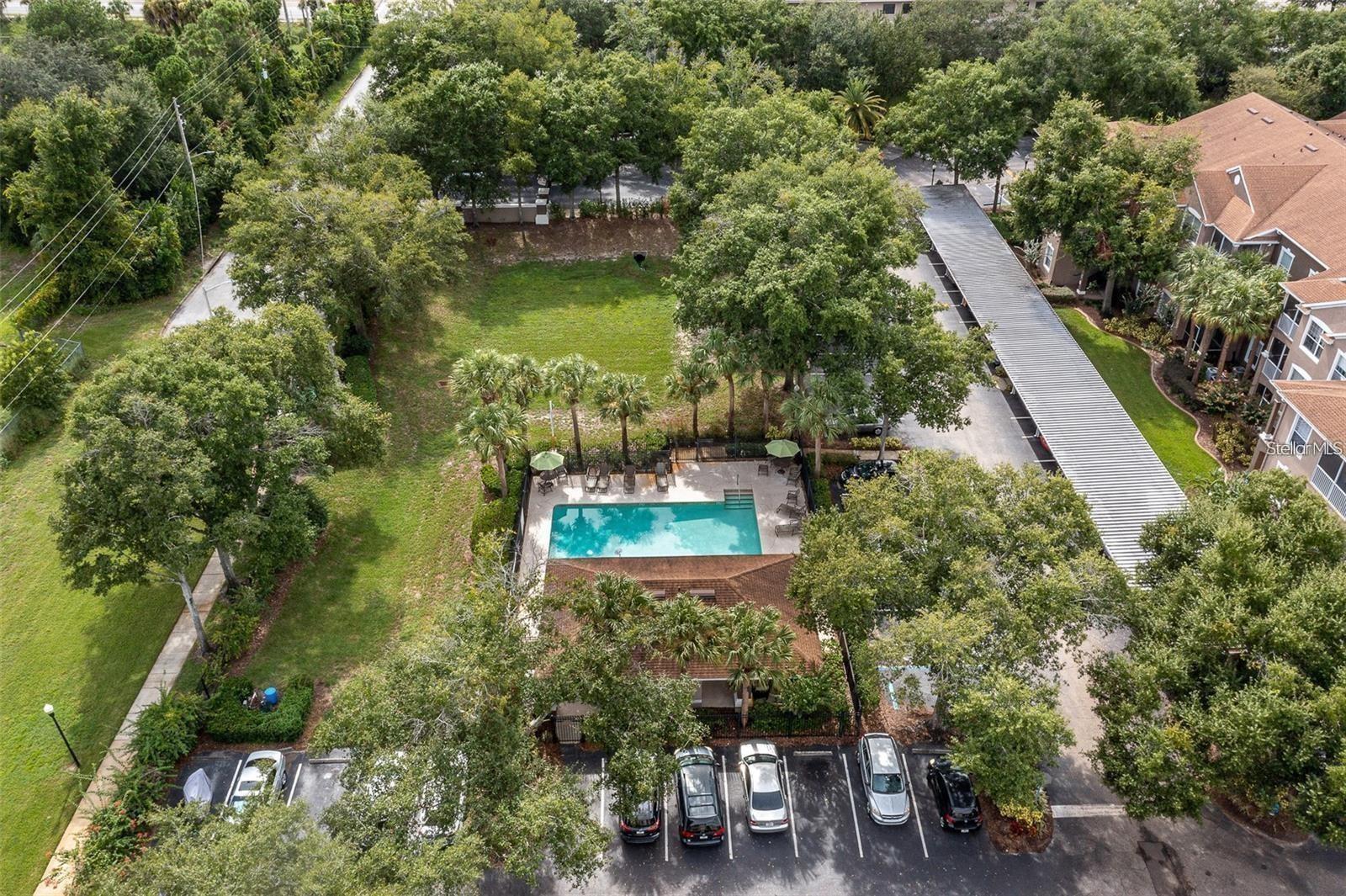 CRESTVIEW CONDO PH 01 - Residential Lease