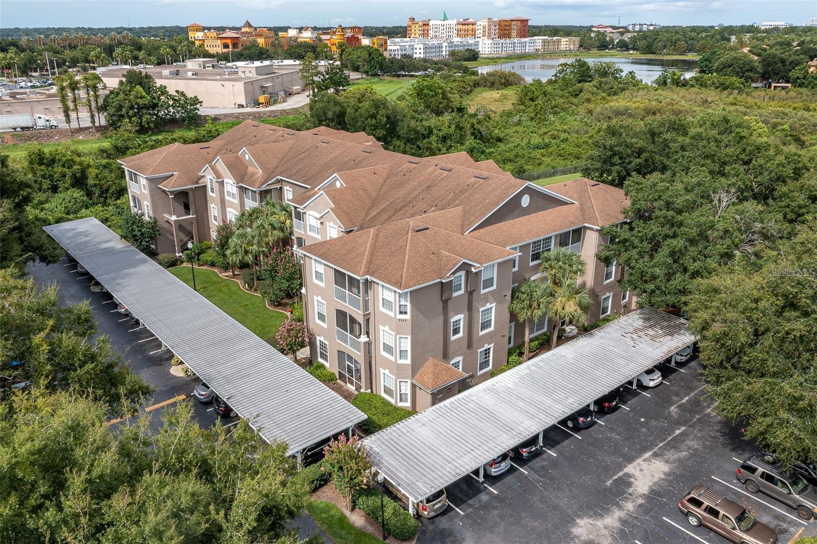 CRESTVIEW CONDO PH 01 - Residential Lease