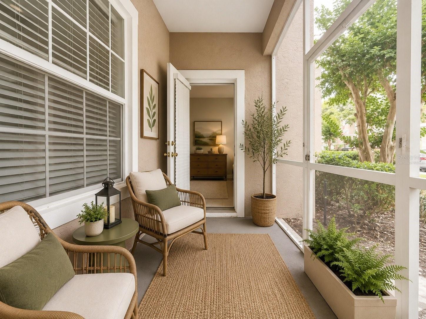 CRESTVIEW CONDO PH 01 - Residential Lease