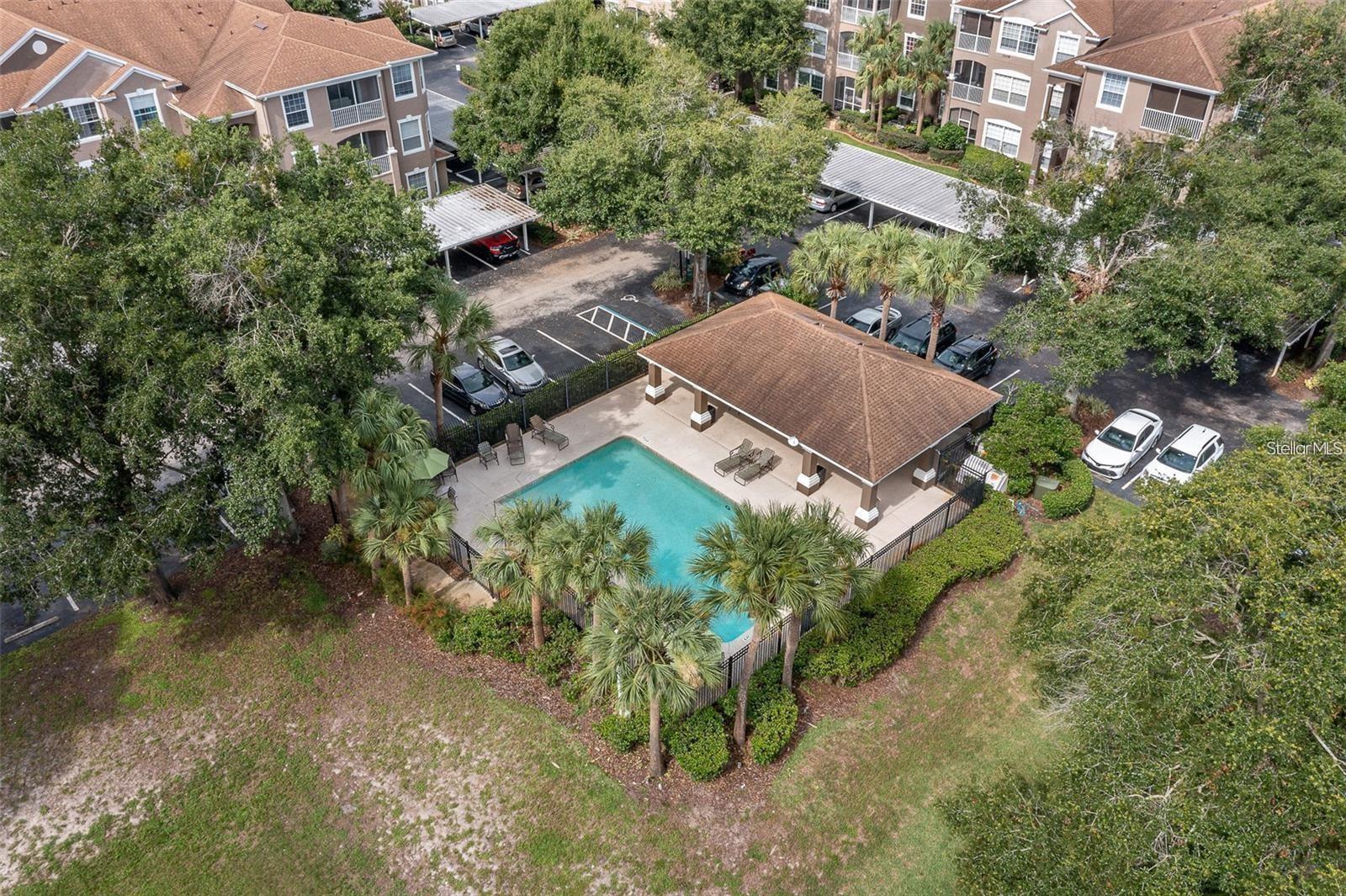CRESTVIEW CONDO PH 01 - Residential Lease