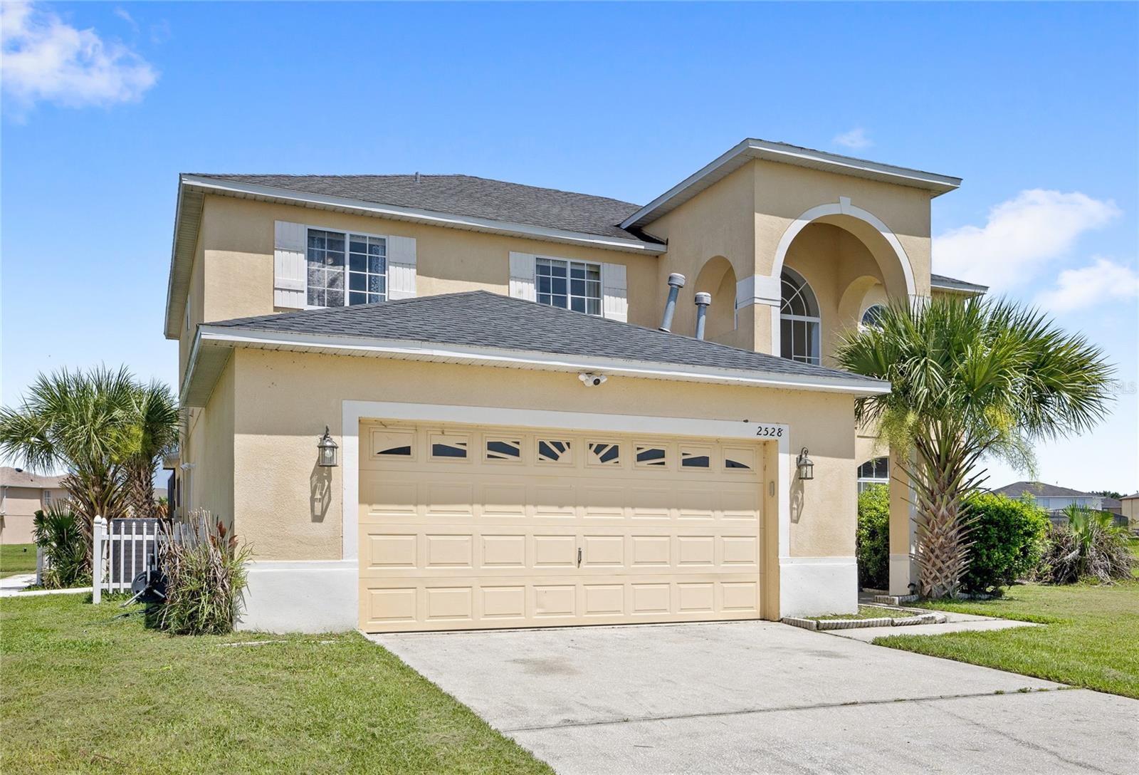 CALLA LILY COVE AT CRESCENT LAKE - Residential