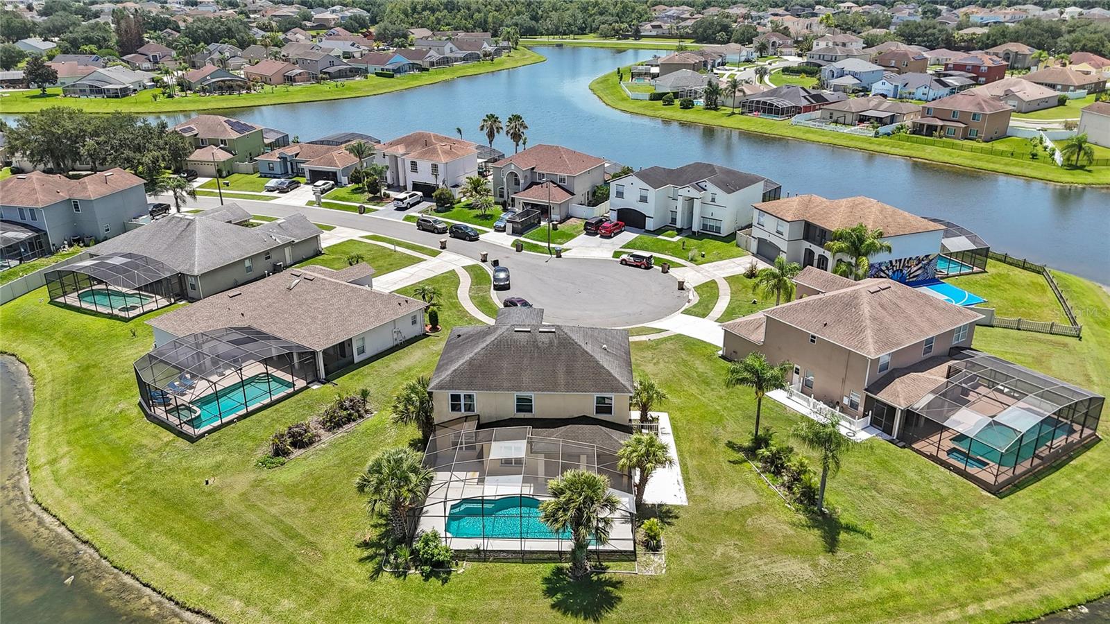 CALLA LILY COVE AT CRESCENT LAKE - Residential