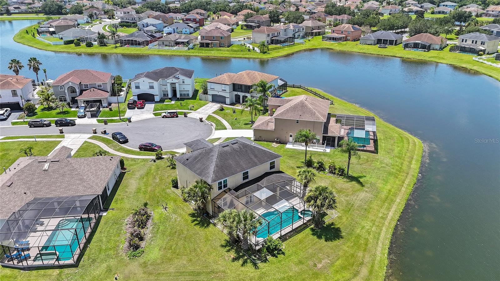 CALLA LILY COVE AT CRESCENT LAKE - Residential