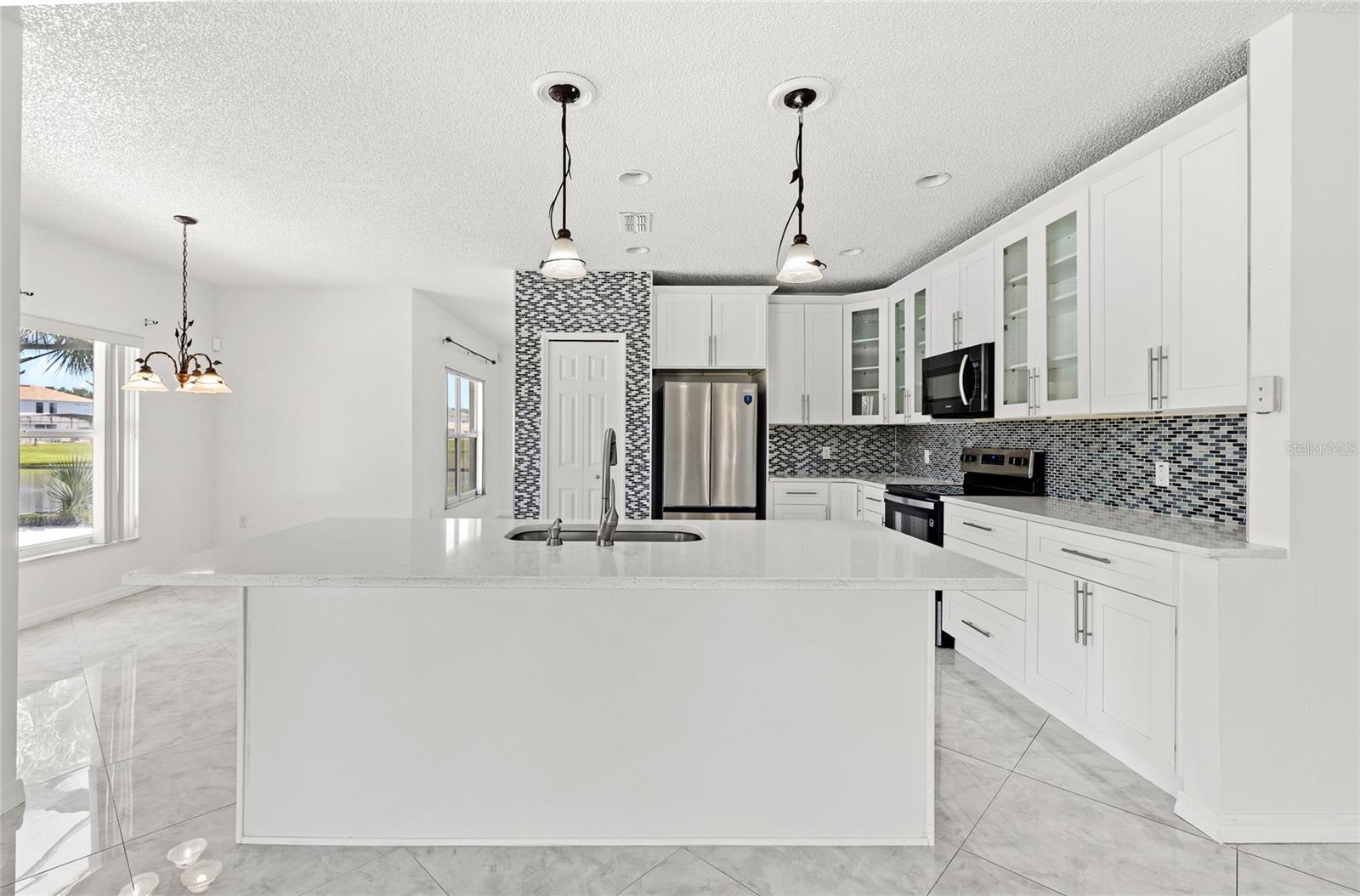 CALLA LILY COVE AT CRESCENT LAKE - Residential