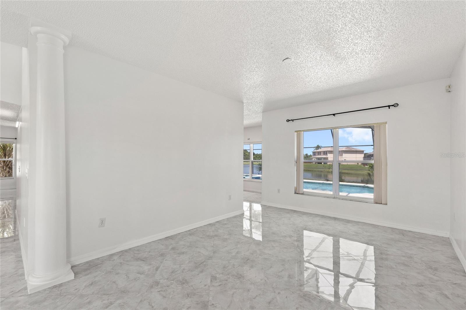 CALLA LILY COVE AT CRESCENT LAKE - Residential