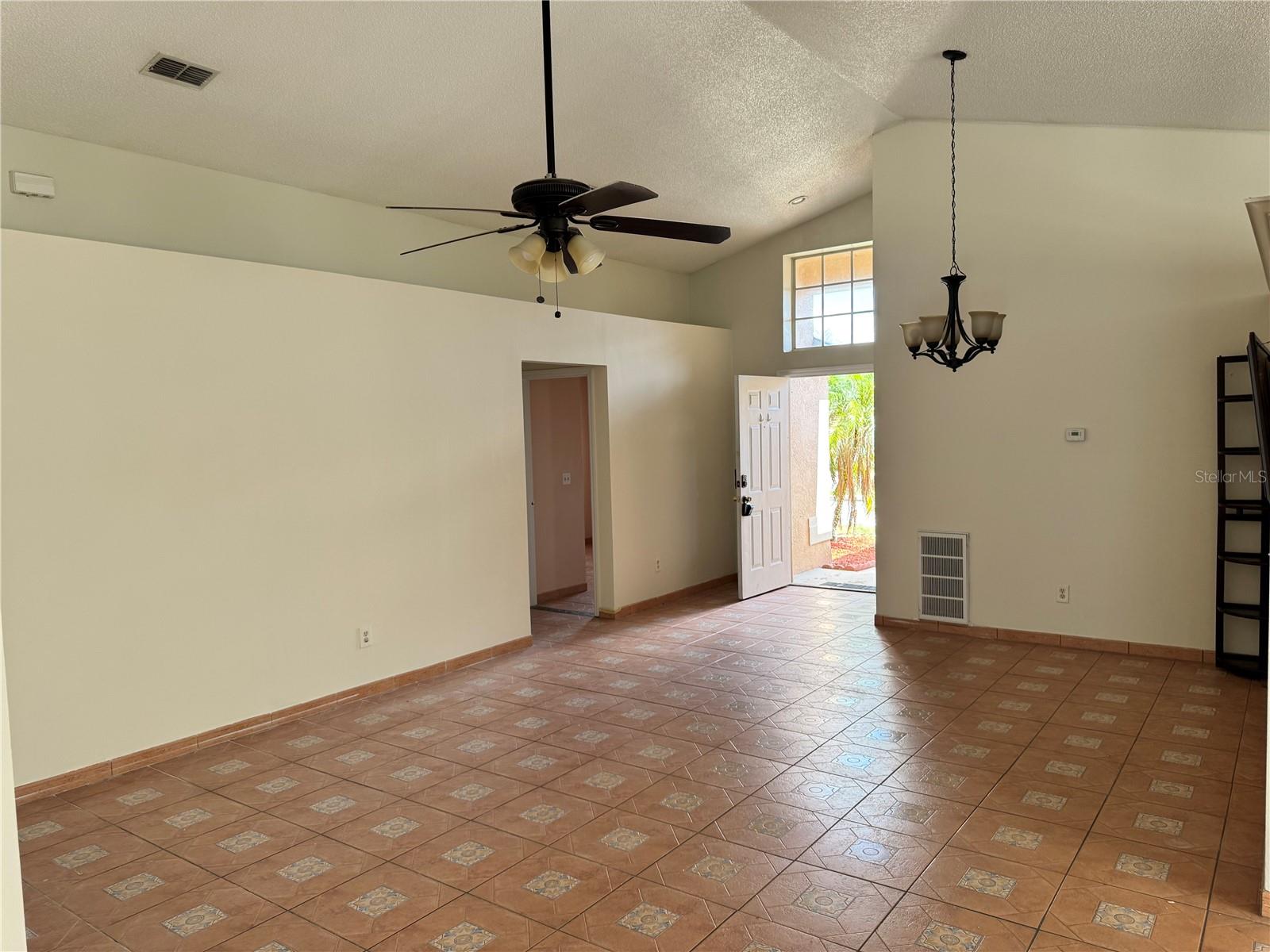 SEYBOLD ON DUNSON ROAD PH 03 - Residential Lease