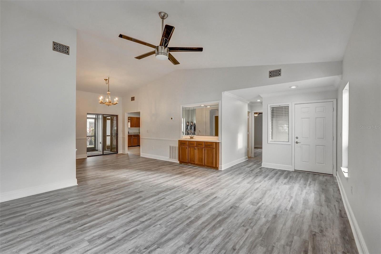 PINE TRACE - Residential