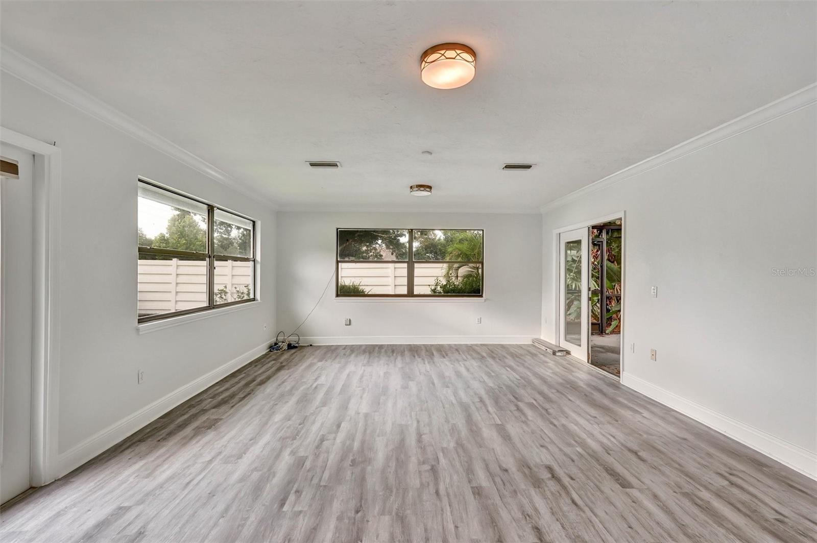 PINE TRACE - Residential