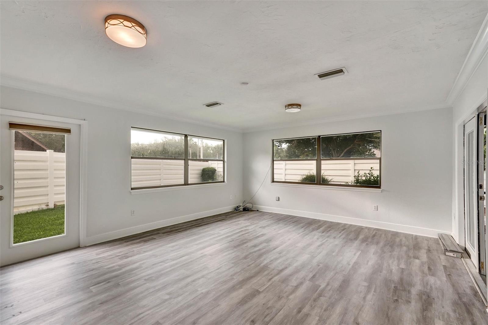 PINE TRACE - Residential