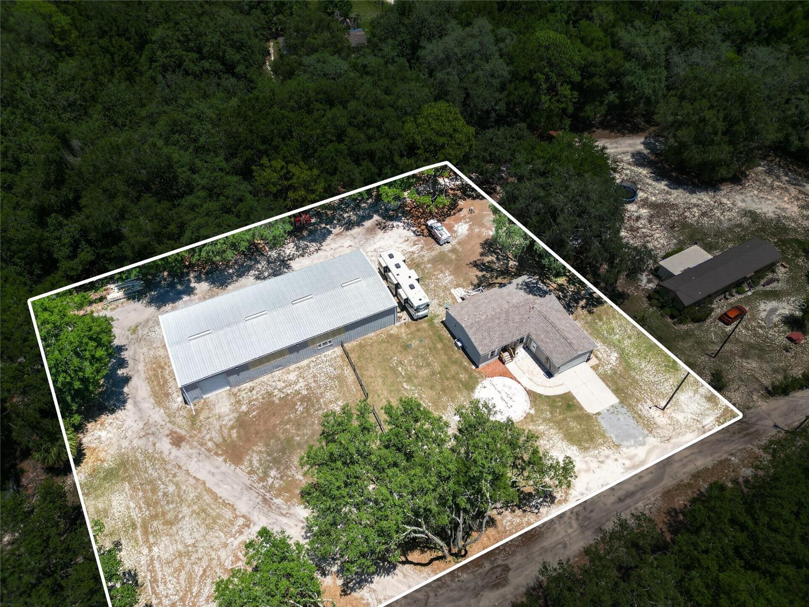 FRUITLAND PARK - Residential