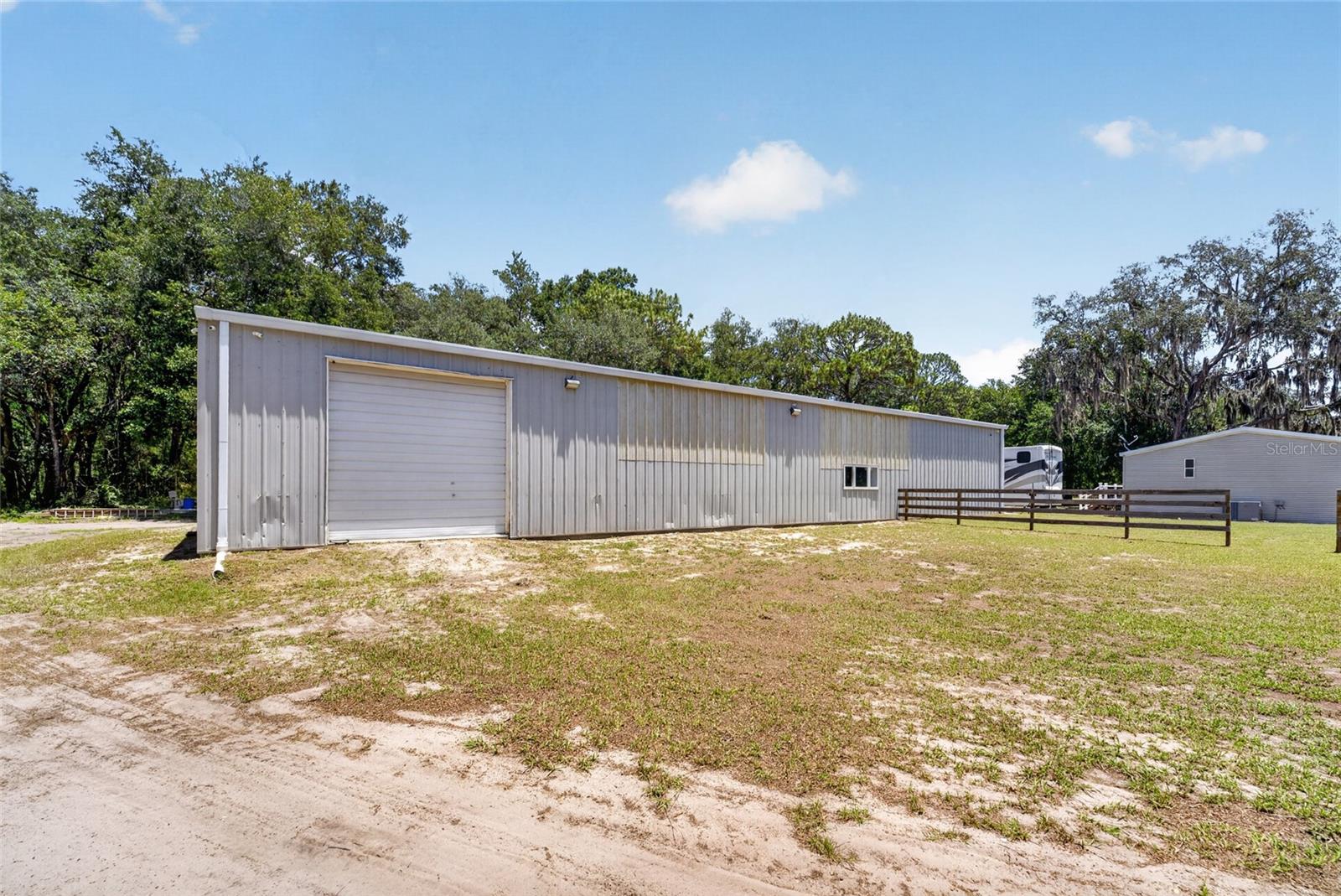 FRUITLAND PARK - Residential