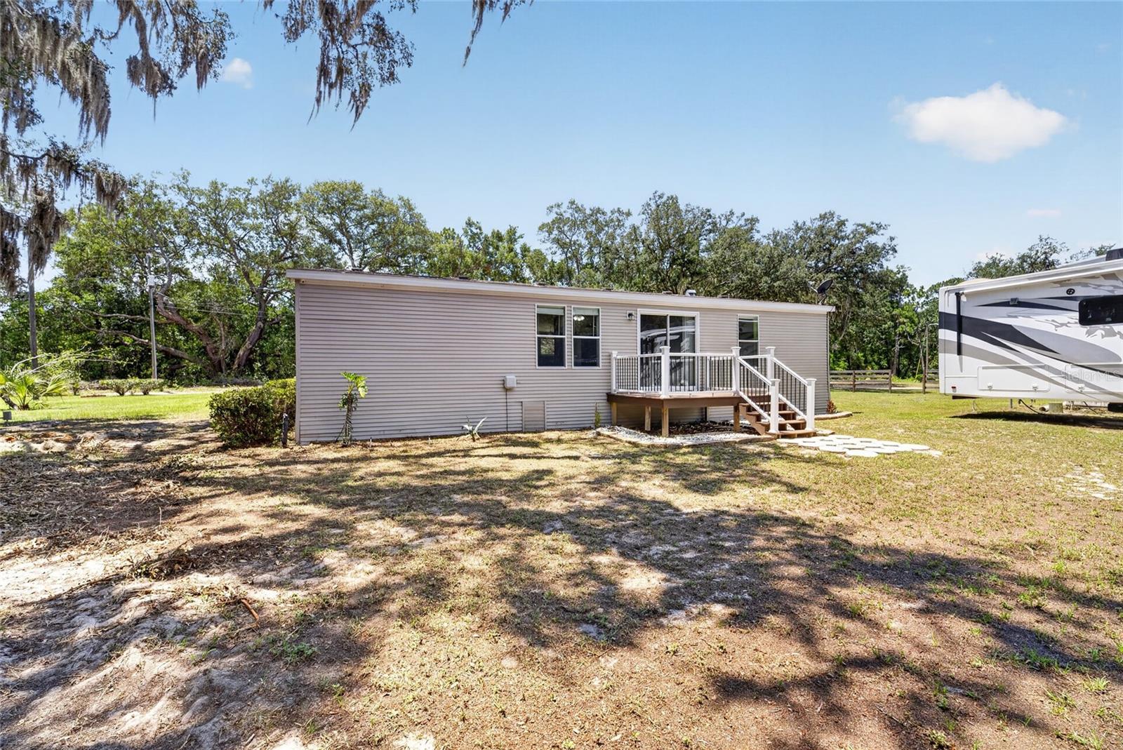 FRUITLAND PARK - Residential