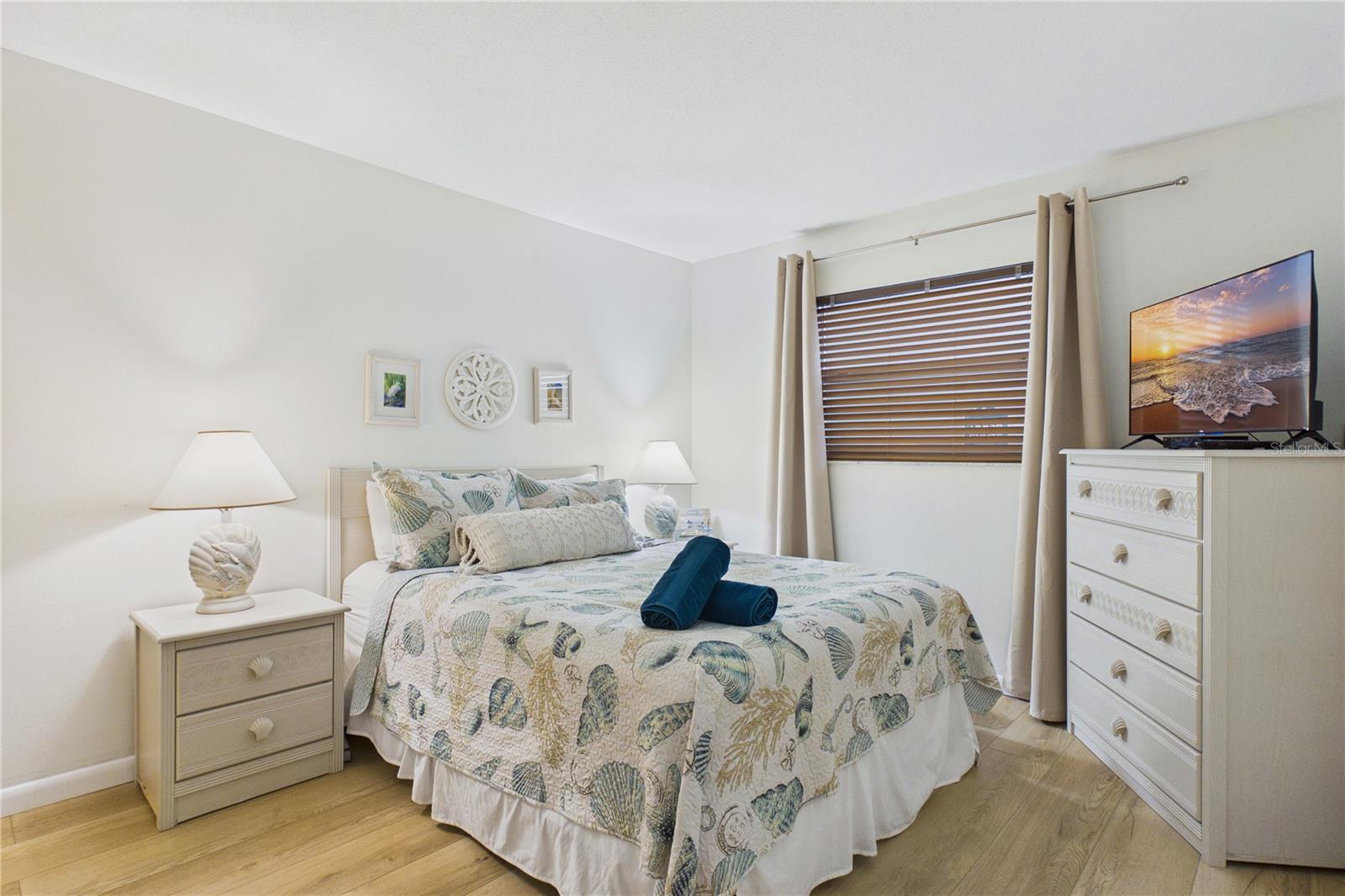 HOLIDAY VILLAS 2 - Residential