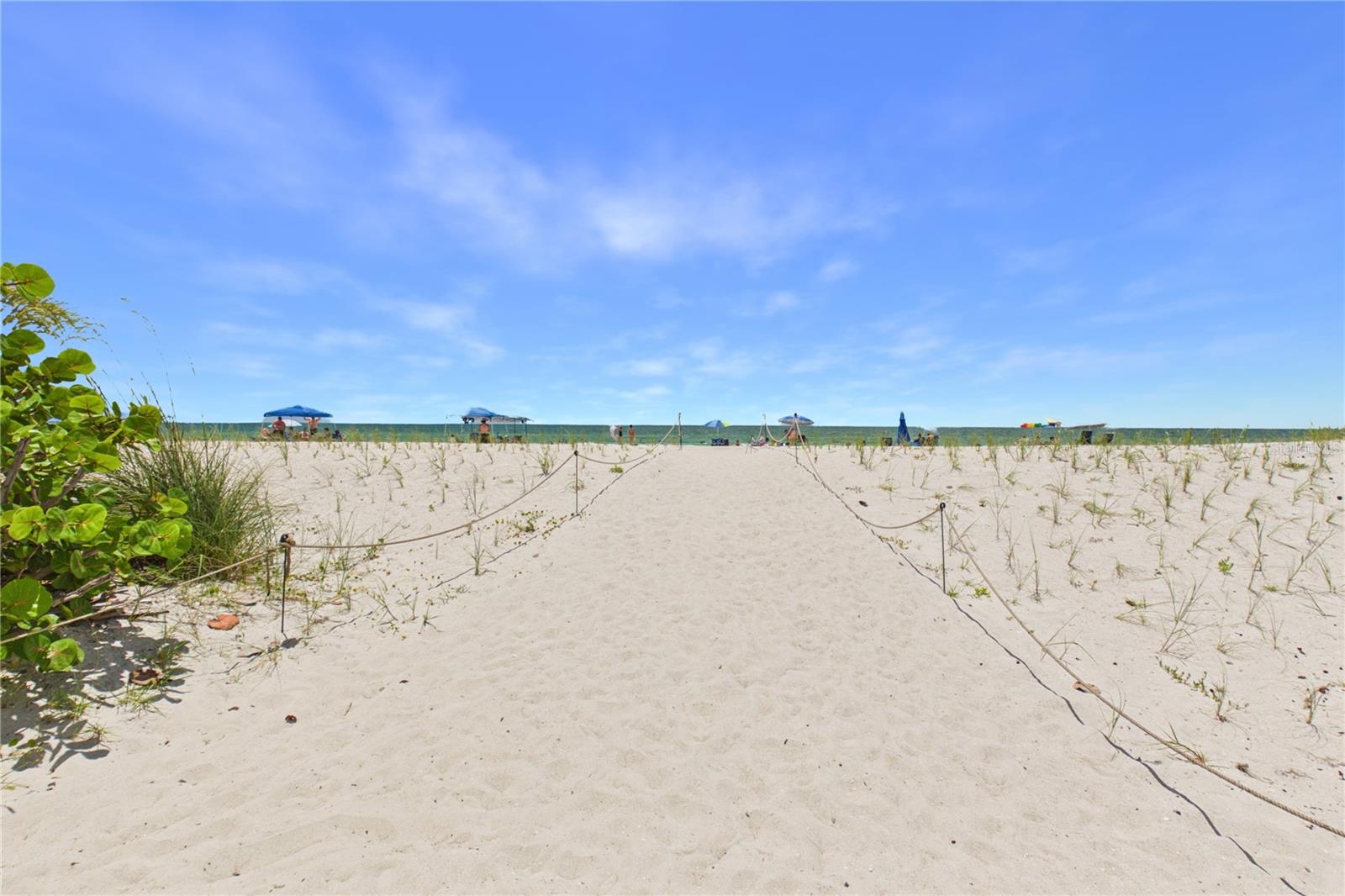 HOLIDAY VILLAS 2 - Residential