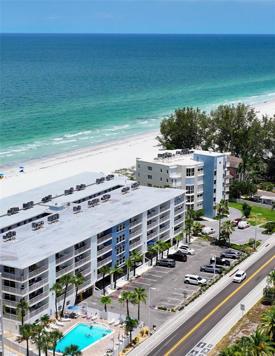 HOLIDAY VILLAS 2 - Residential