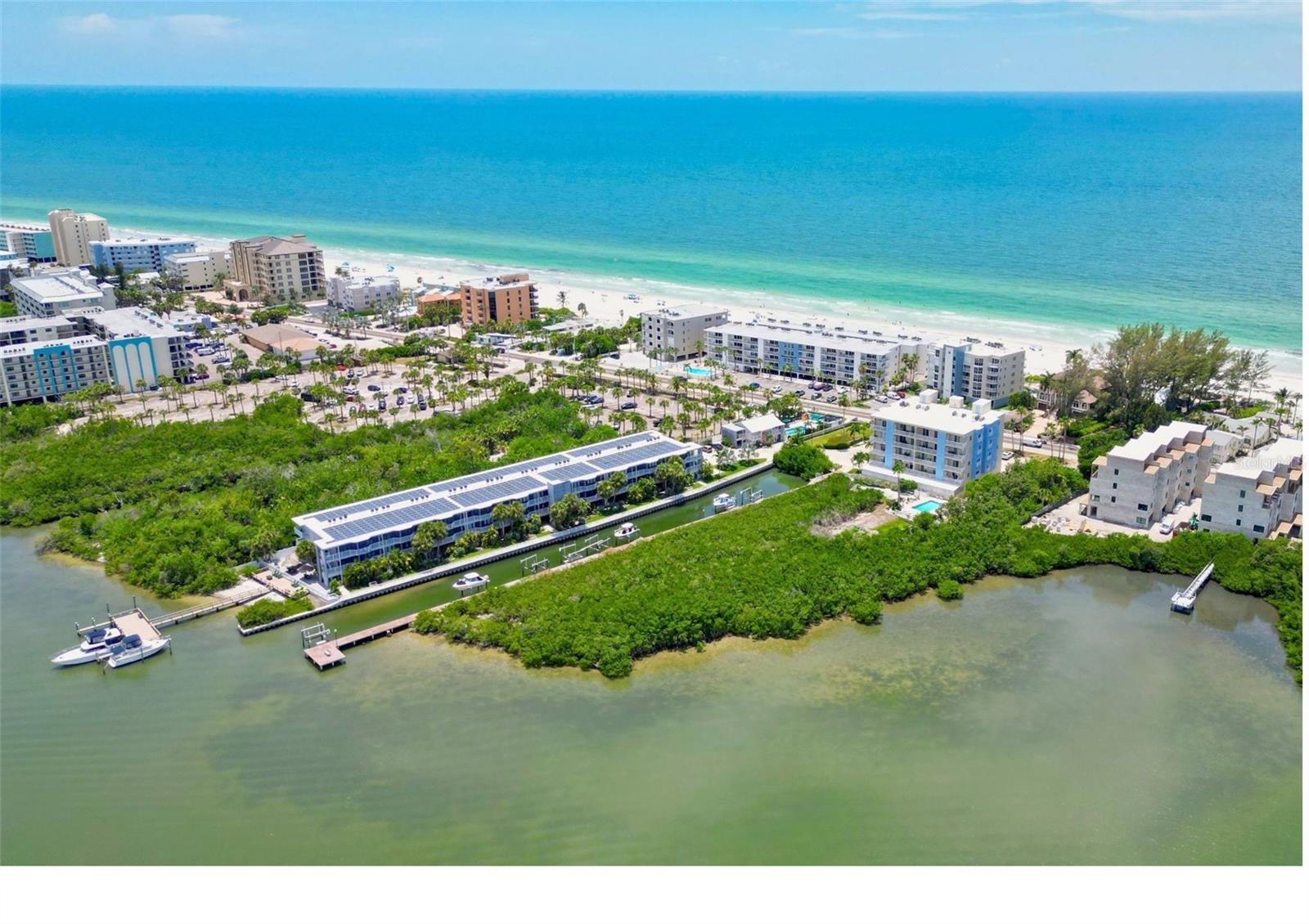 HOLIDAY VILLAS 2 - Residential