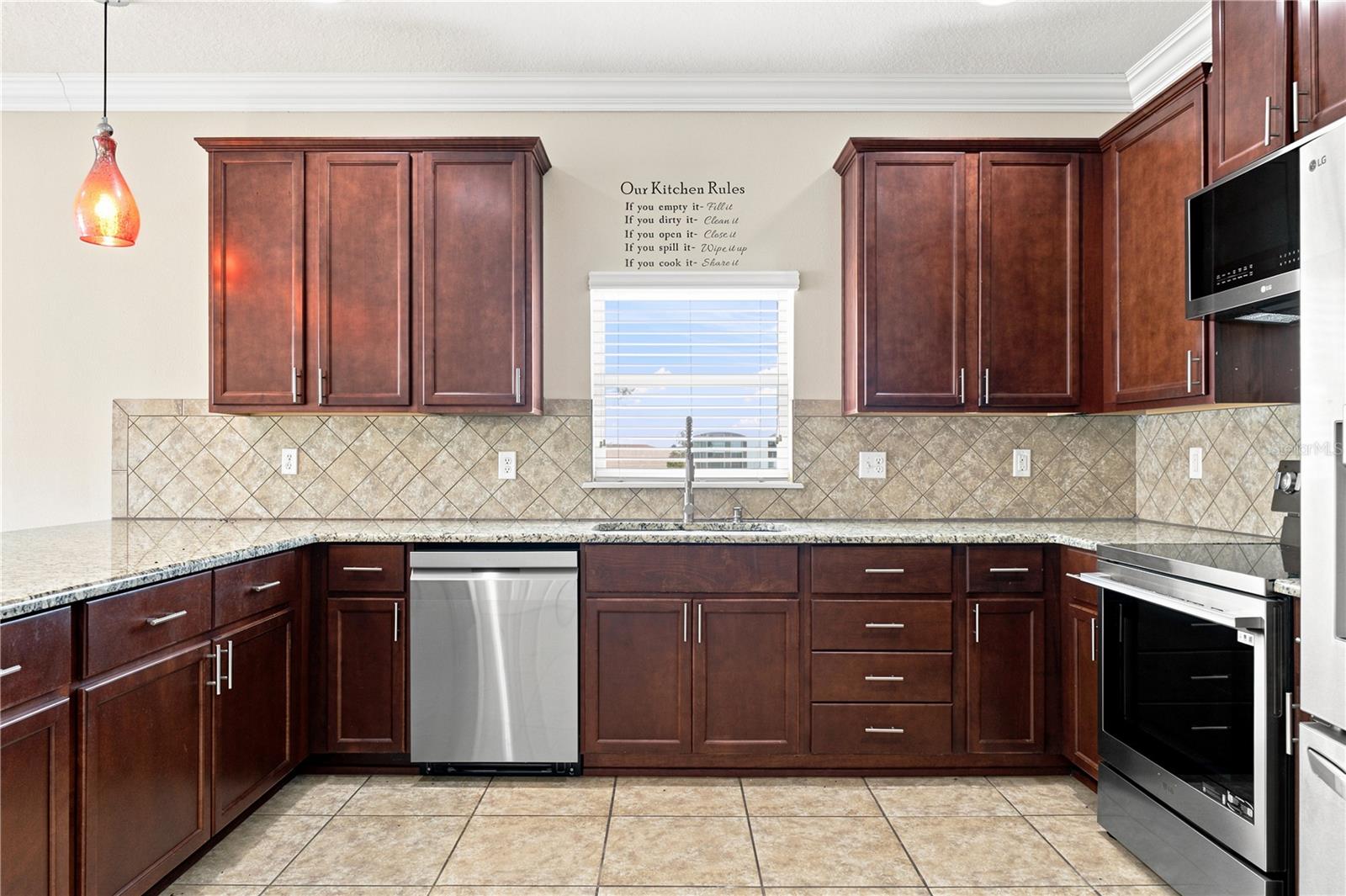 VILLAGES AT AVALON PH 1 - Residential