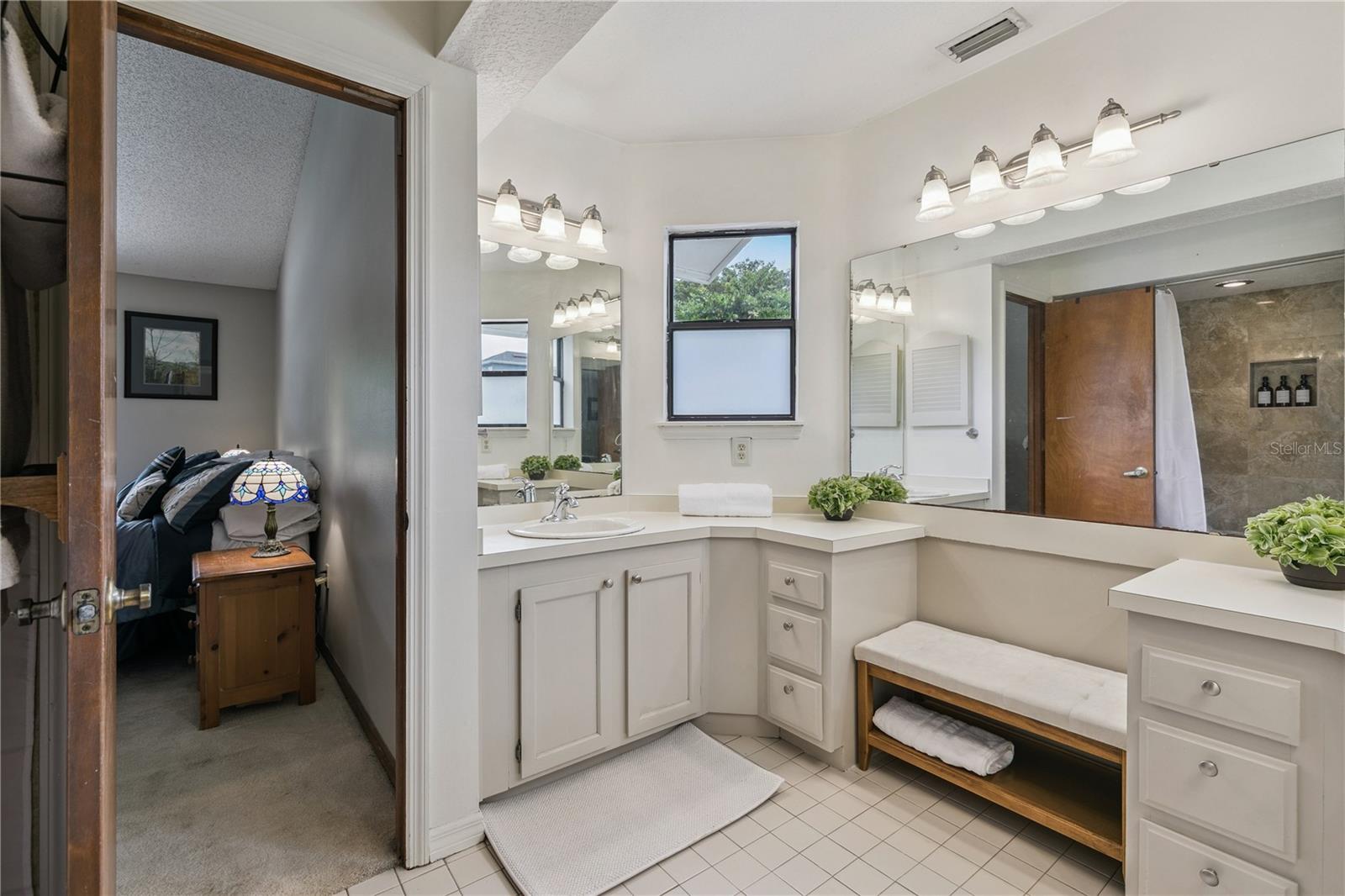 GLENMOOR - Residential