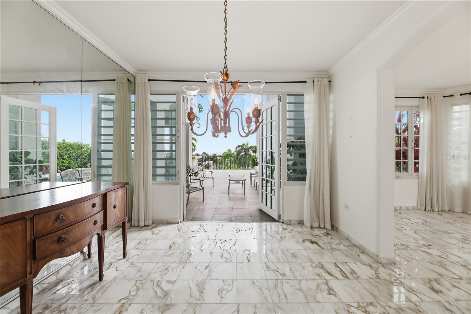 MONTEHIEDRA - Residential