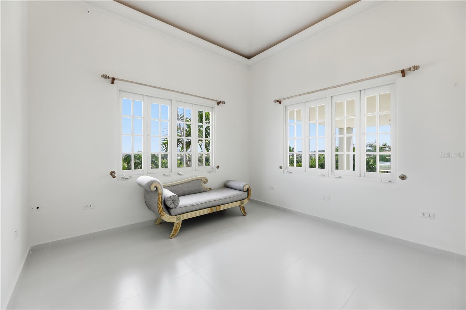 MONTEHIEDRA - Residential