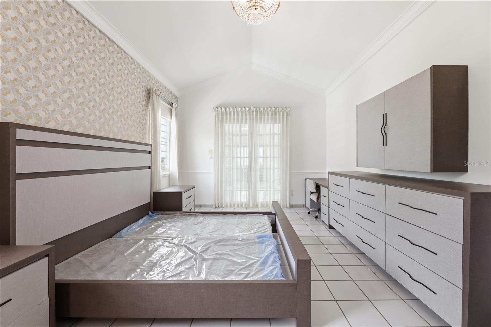 MONTEHIEDRA - Residential