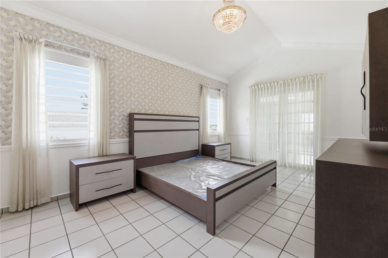 MONTEHIEDRA - Residential
