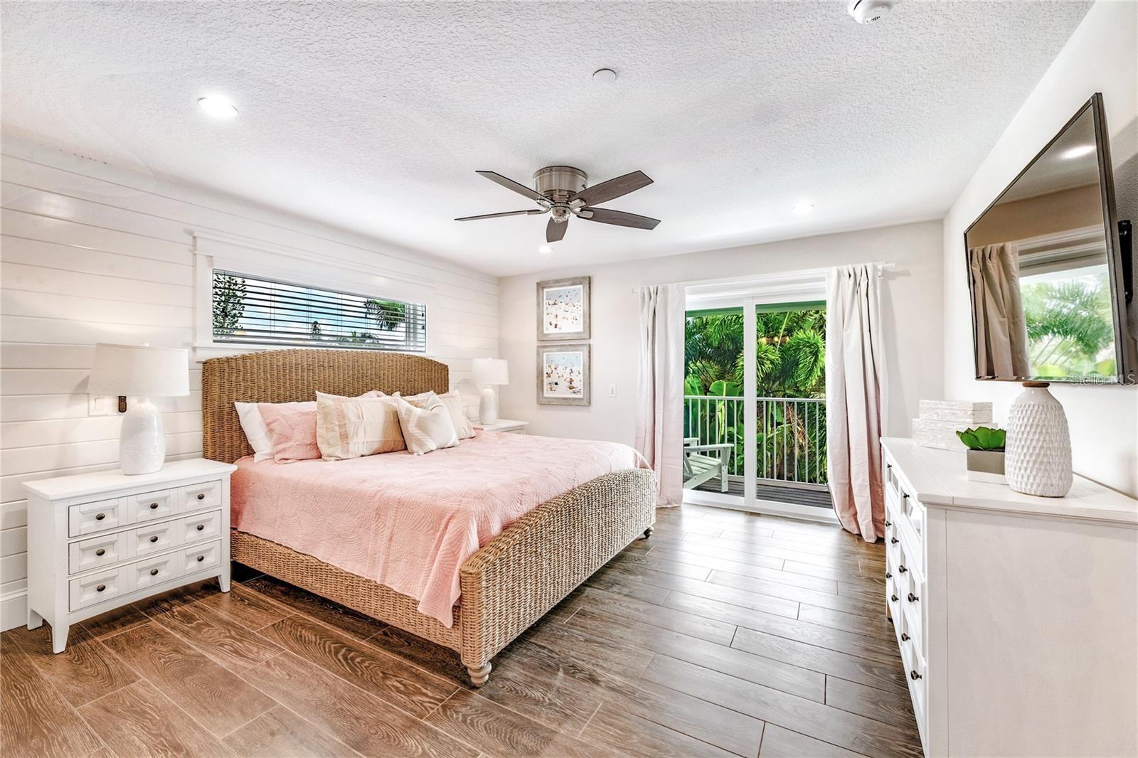 SARASOTA BEACH - Residential