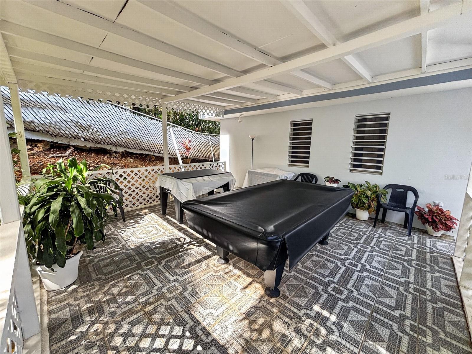 BARRIO HIGUILLAR - Residential